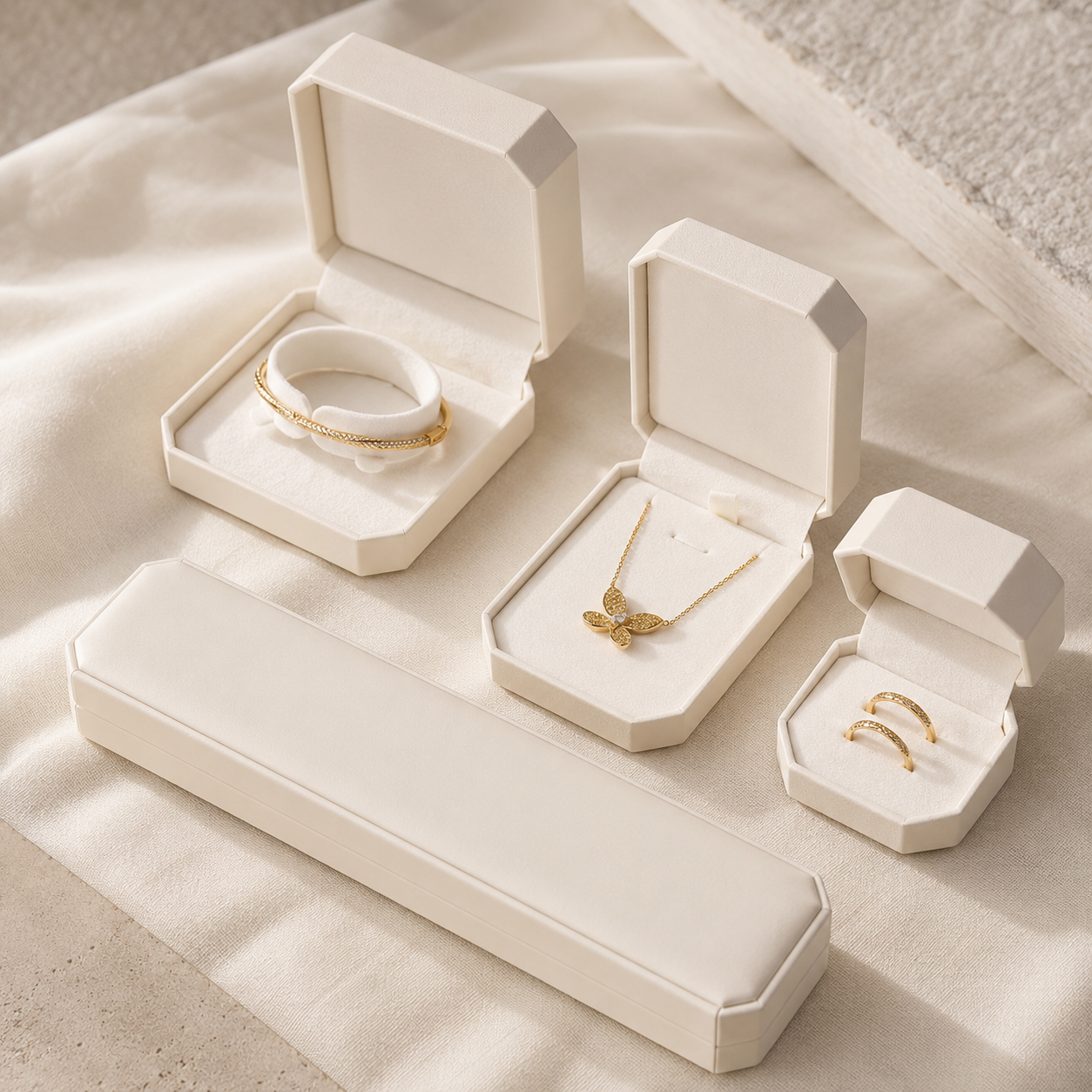 LUXURY GIFT PACKAGING