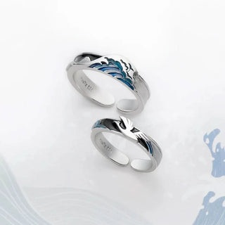 The Great Wave Matching Rings, close-up detail